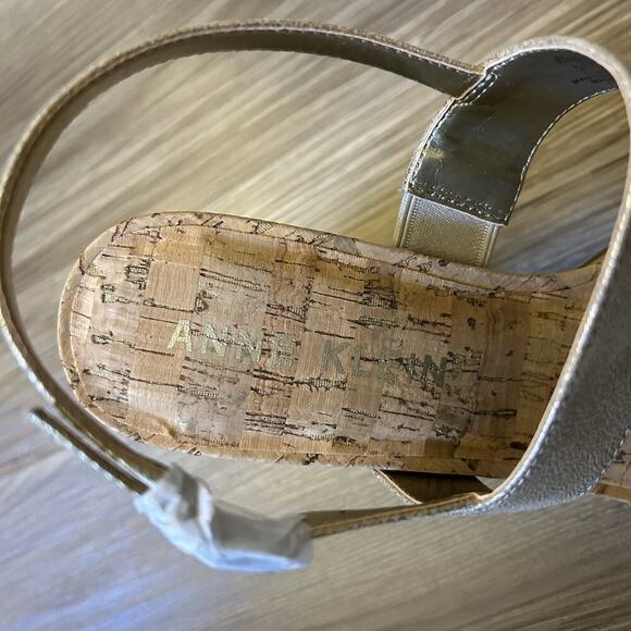 Anne Klein Women's Zaya Block Heel Sandals 4.5" Platinum Ankle Strap Size 10 NWB - Picture 9 of 15